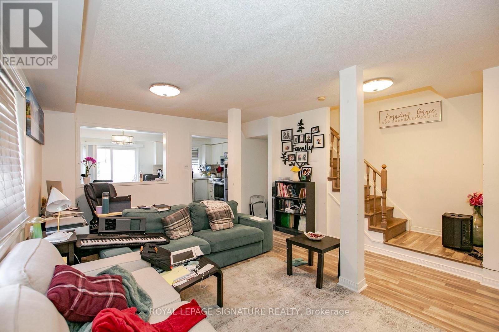 941 Mandolin Place, Mississauga, Ontario  L5W 1S3 - Photo 10 - W13717200