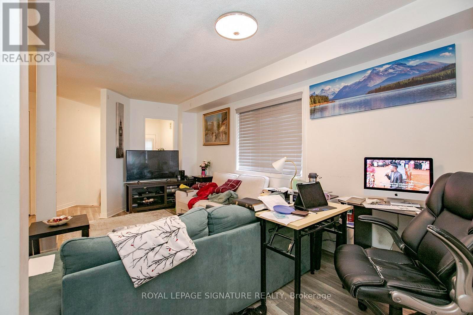 941 Mandolin Place, Mississauga, Ontario  L5W 1S3 - Photo 11 - W13717200