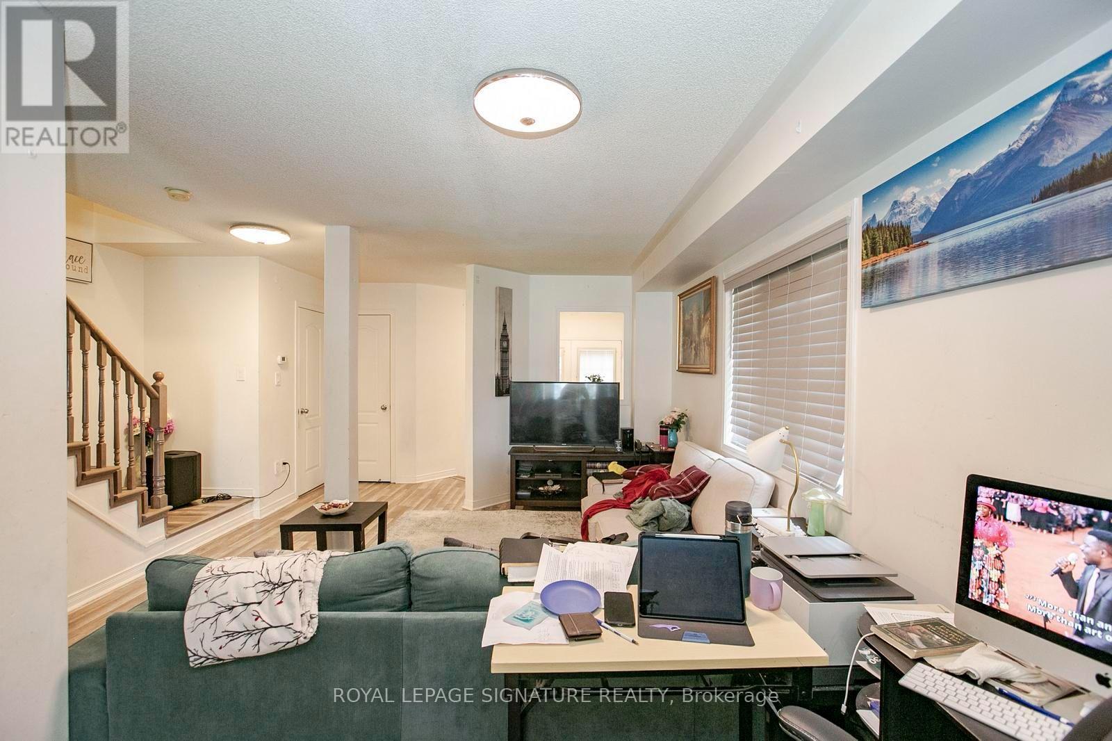 941 Mandolin Place, Mississauga, Ontario  L5W 1S3 - Photo 12 - W13717200