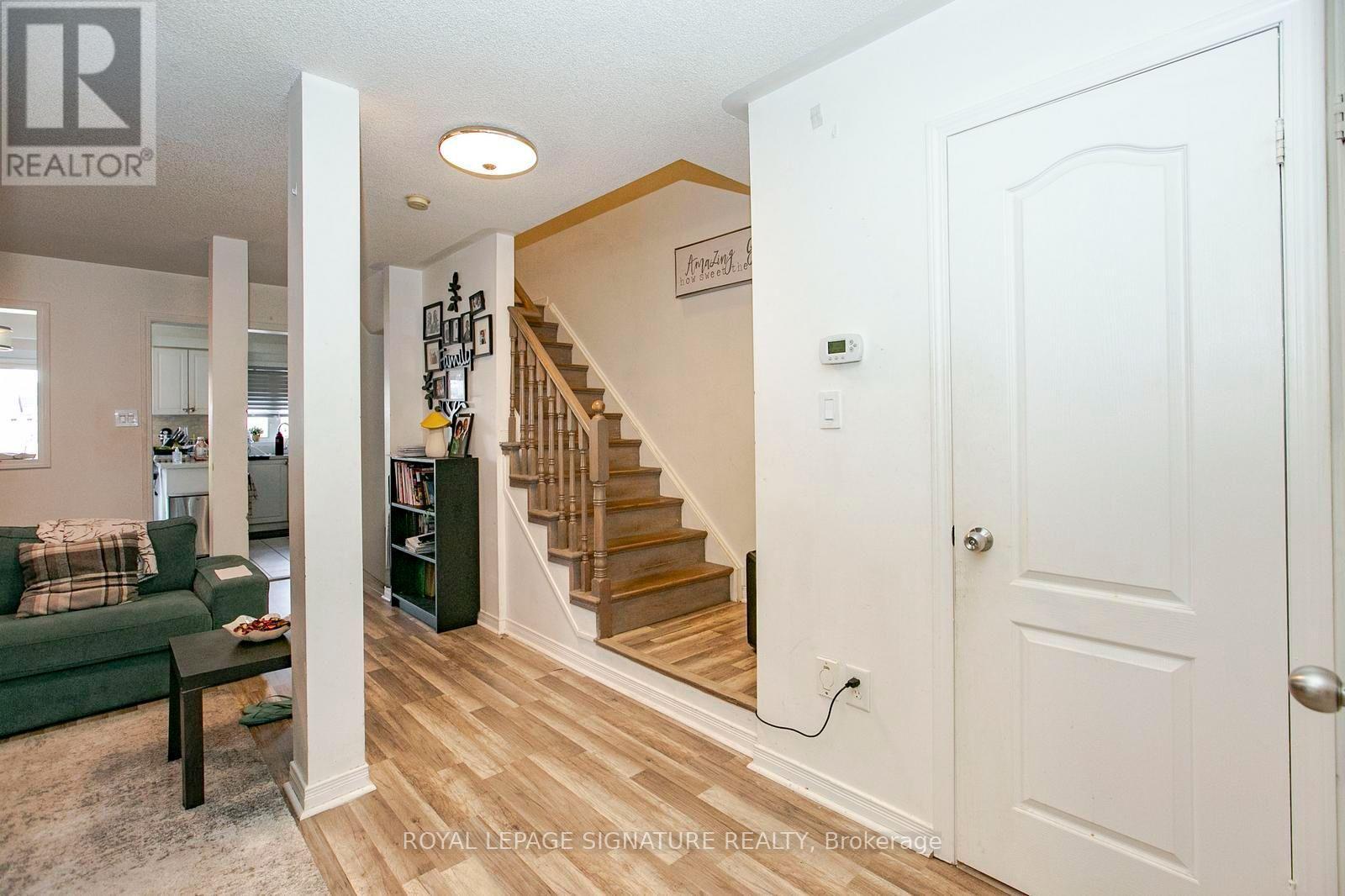 941 Mandolin Place, Mississauga, Ontario  L5W 1S3 - Photo 7 - W13717200