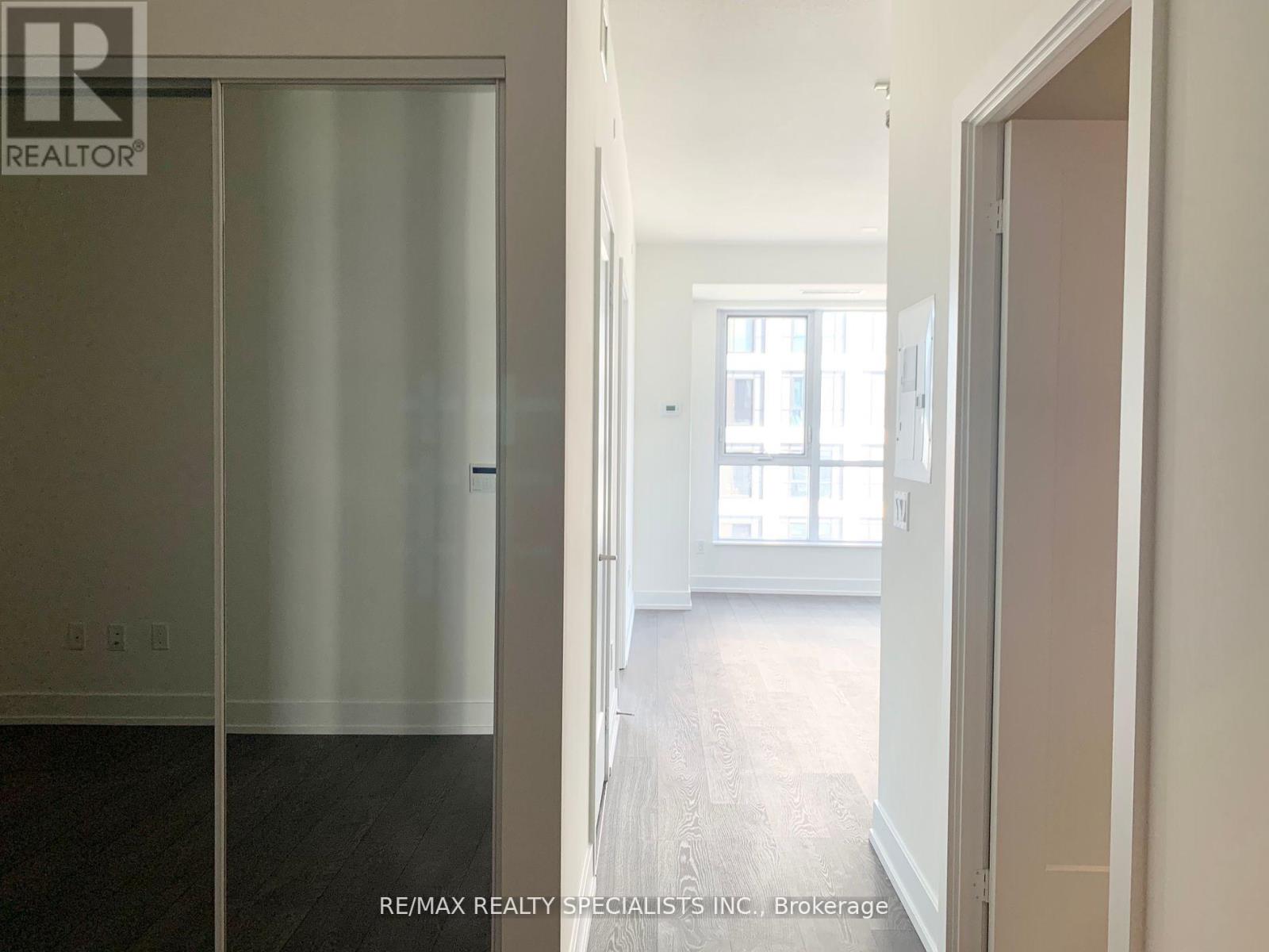 3421 - 9 Mabelle Avenue, Toronto, Ontario  M9A 4X7 - Photo 3 - W13717232