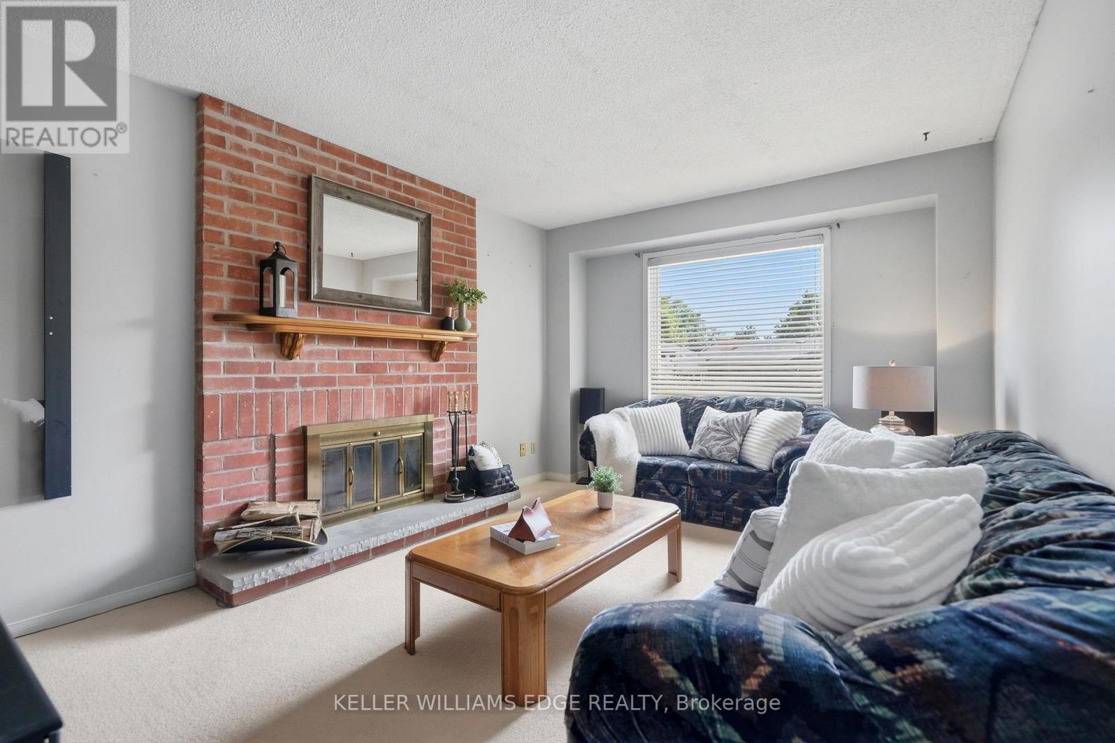 2055 Hunters Wood Drive, Burlington, Ontario  L7M 2T9 - Photo 15 - W13717238