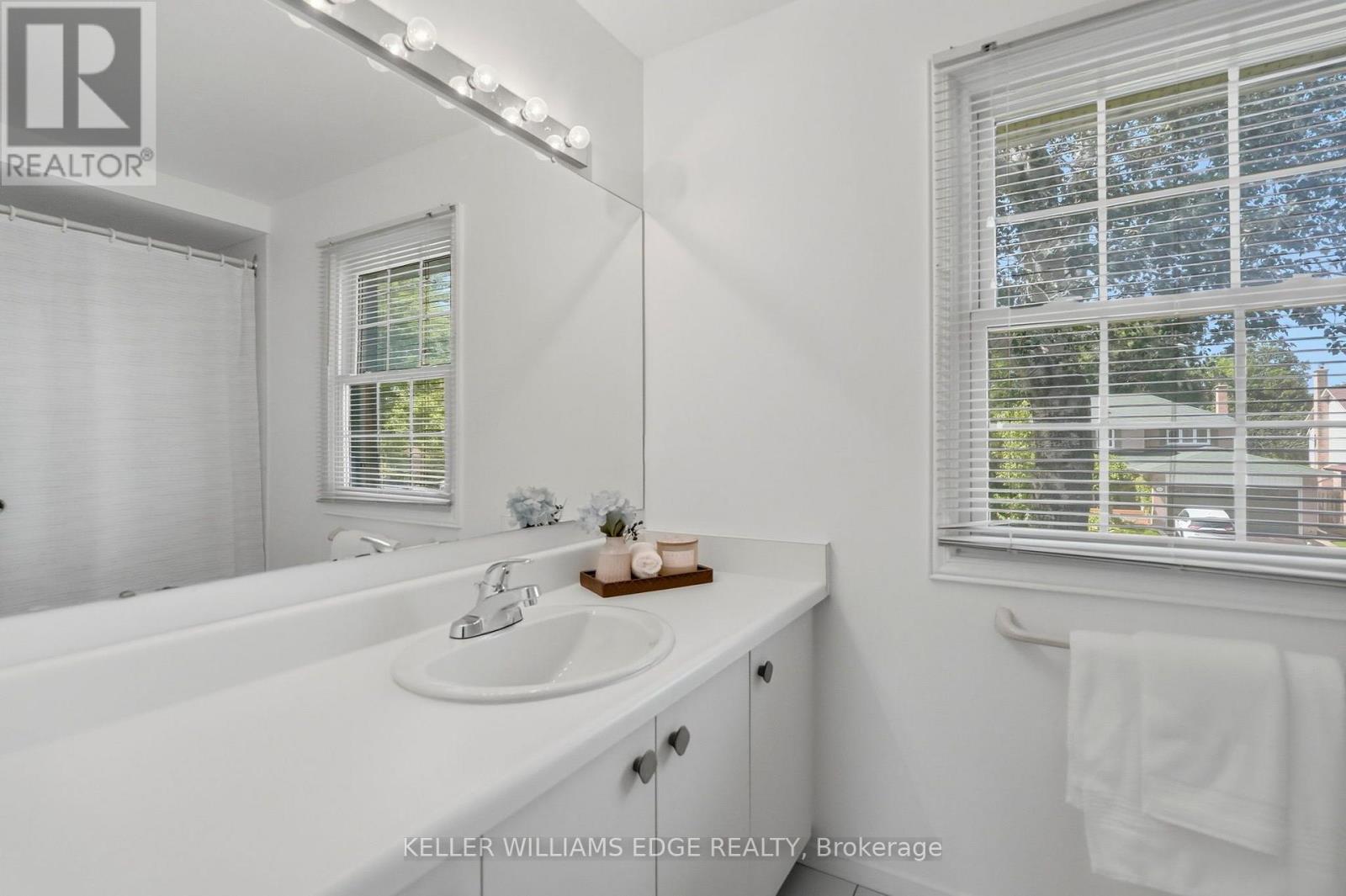 2055 Hunters Wood Drive, Burlington, Ontario  L7M 2T9 - Photo 26 - W13717238