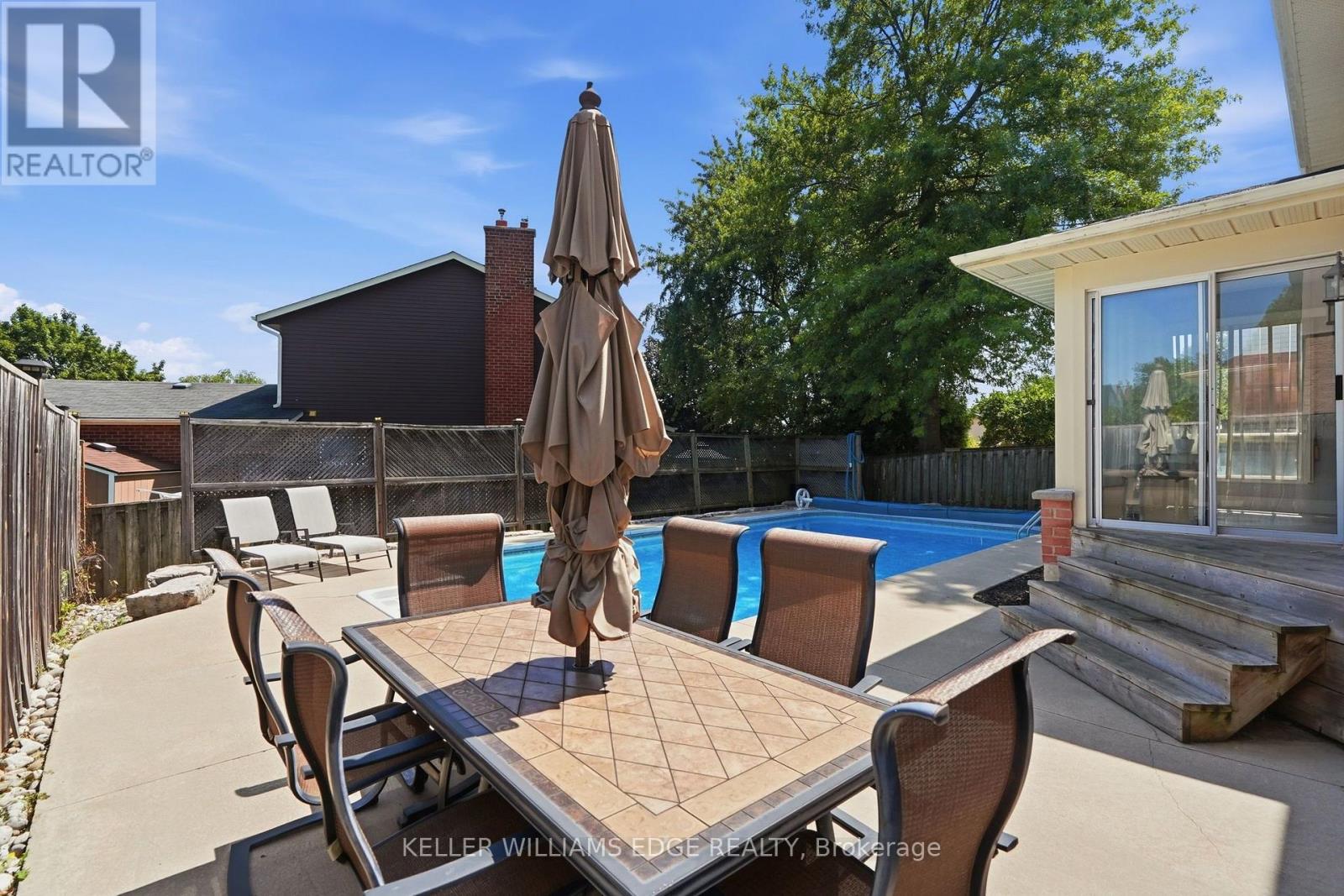 2055 Hunters Wood Drive, Burlington, Ontario  L7M 2T9 - Photo 39 - W13717238