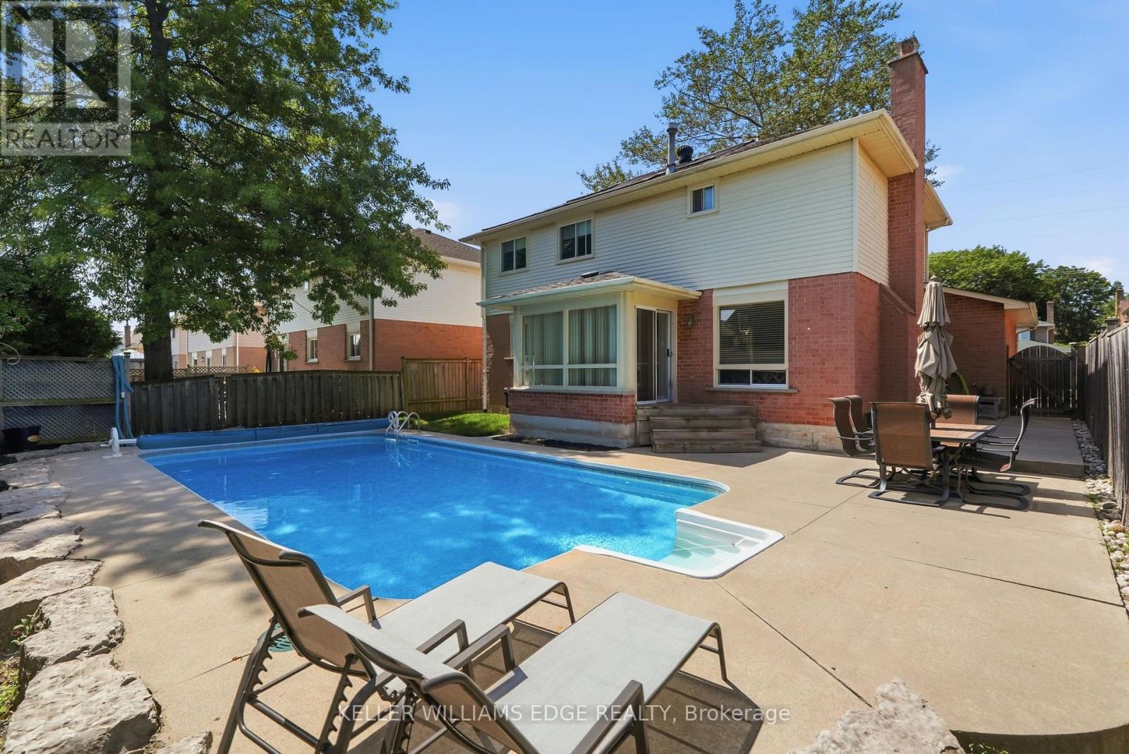 2055 Hunters Wood Drive, Burlington, Ontario  L7M 2T9 - Photo 41 - W13717238