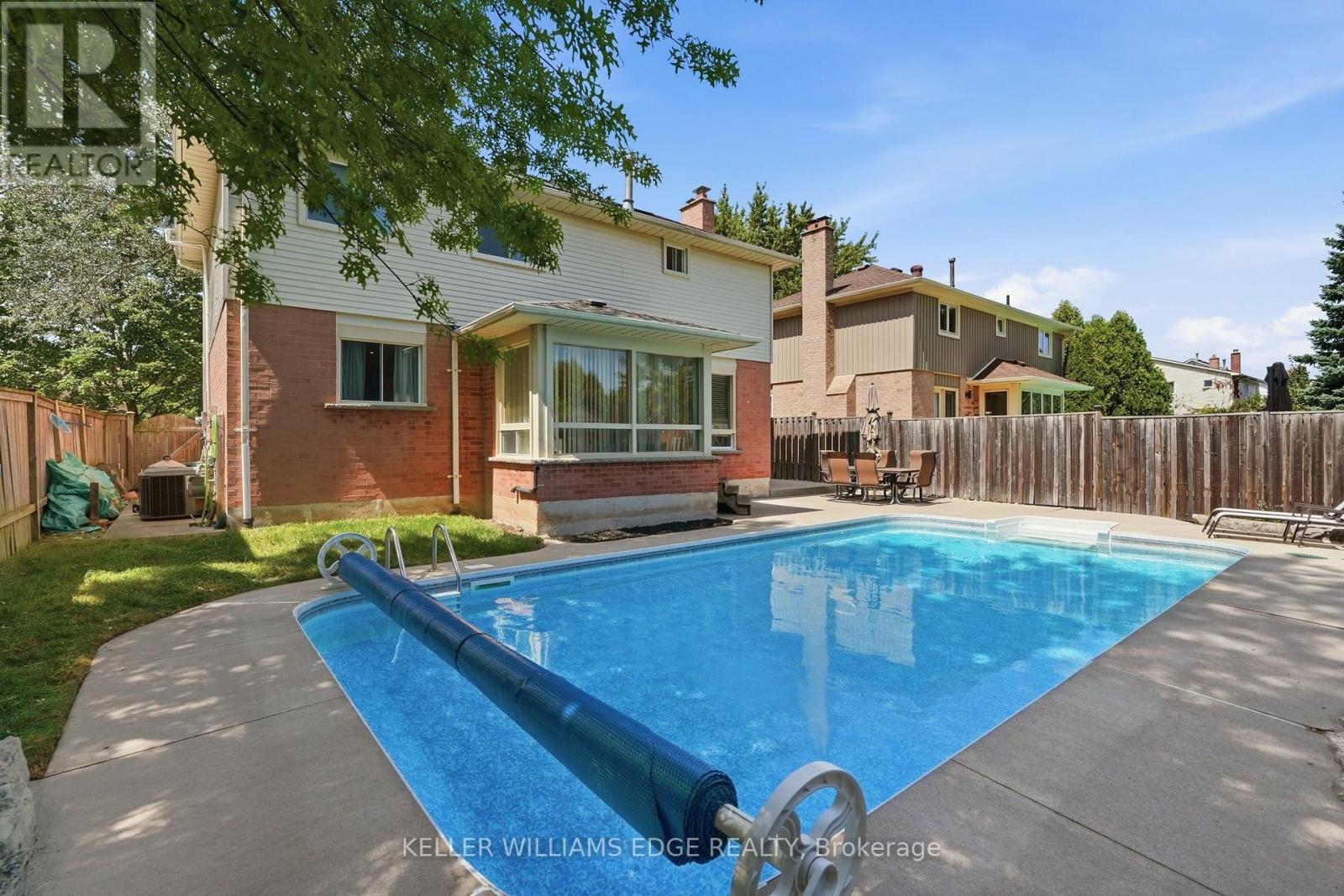 2055 Hunters Wood Drive, Burlington, Ontario  L7M 2T9 - Photo 43 - W13717238