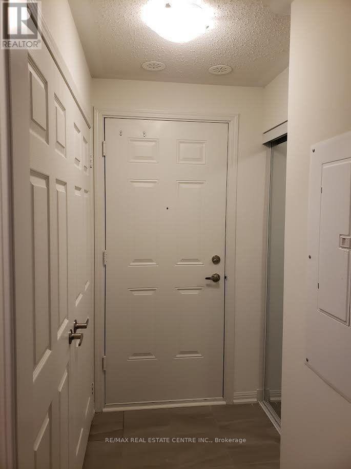 153 - 1 Beckenrose Court, Brampton, Ontario L6Y 6G2 - Photo 12 - W13716996