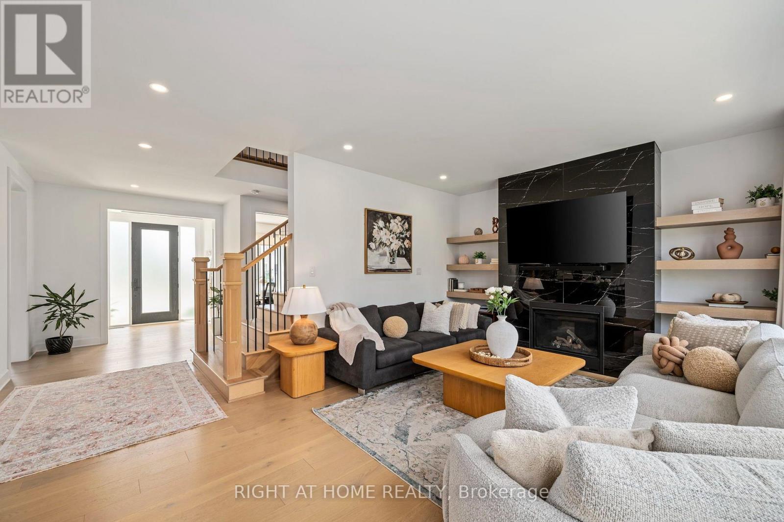 372 Manhattan Drive, London South, Ontario  N6K 0L5 - Photo 5 - X13717264