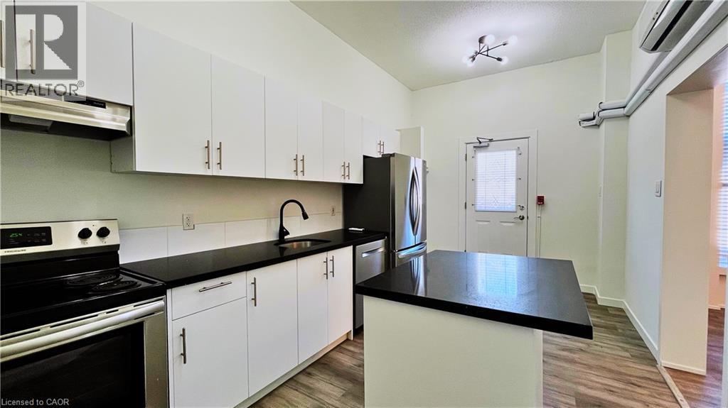 61 Hurst Place S, Hamilton, Ontario  L8P 3E6 - Photo 4 - 40858633