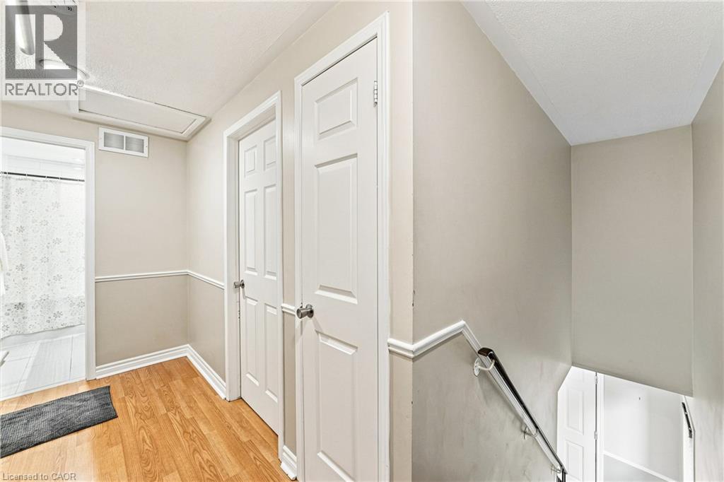 1270 Gainsborough Drive Unit# 61, Oakville, Ontario  L6H 2L2 - Photo 11 - 40857364