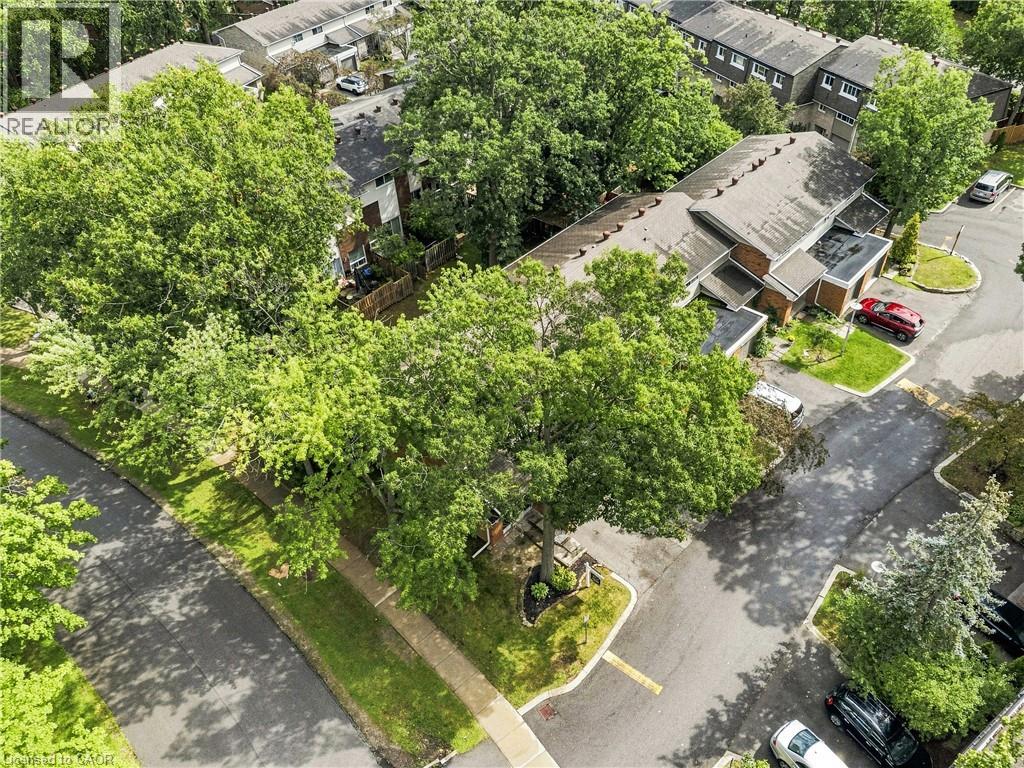 1270 Gainsborough Drive Unit# 61, Oakville, Ontario  L6H 2L2 - Photo 16 - 40857364