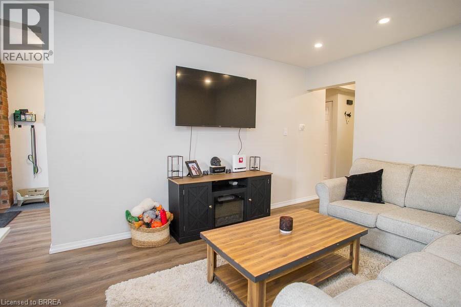 273 Elgin Street Unit# 52, Brantford, Ontario  N3S 5B2 - Photo 4 - 40840184
