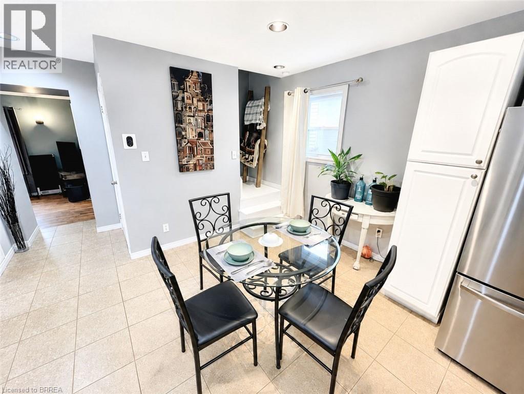 15 Esther Street, Brantford, Ontario  N3S 6K3 - Photo 7 - 40858143