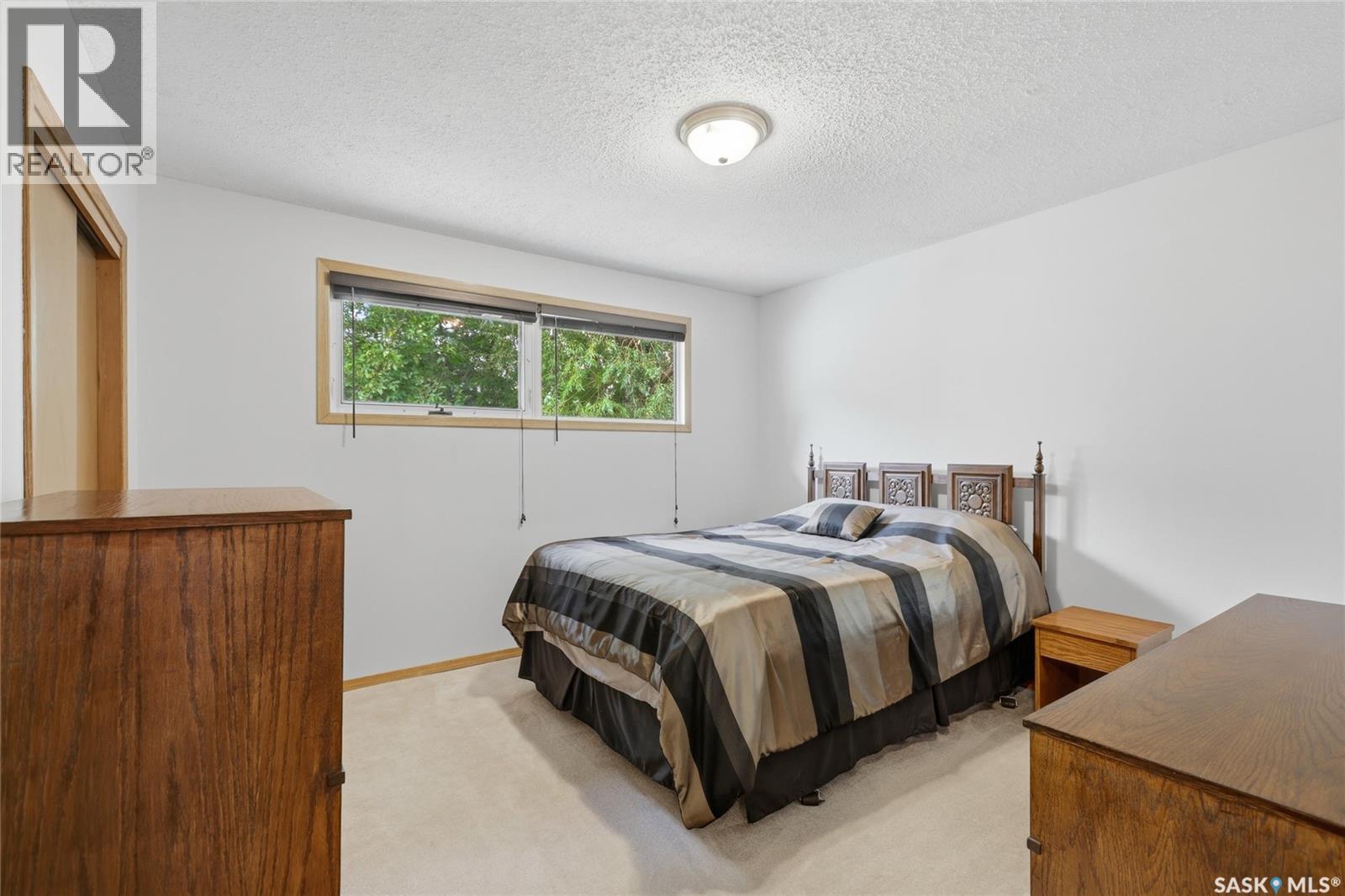 16 Yarnton Crescent, Regina, Saskatchewan  S4R 4A2 - Photo 14 - SK046589