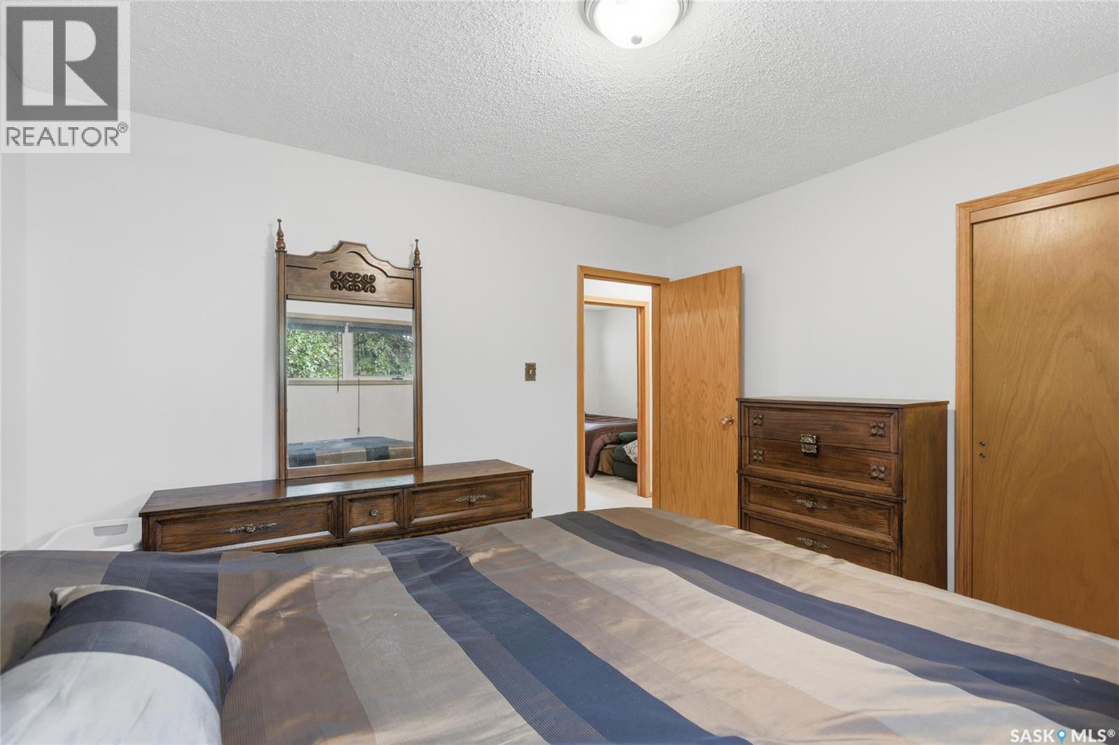 16 Yarnton Crescent, Regina, Saskatchewan  S4R 4A2 - Photo 16 - SK046589