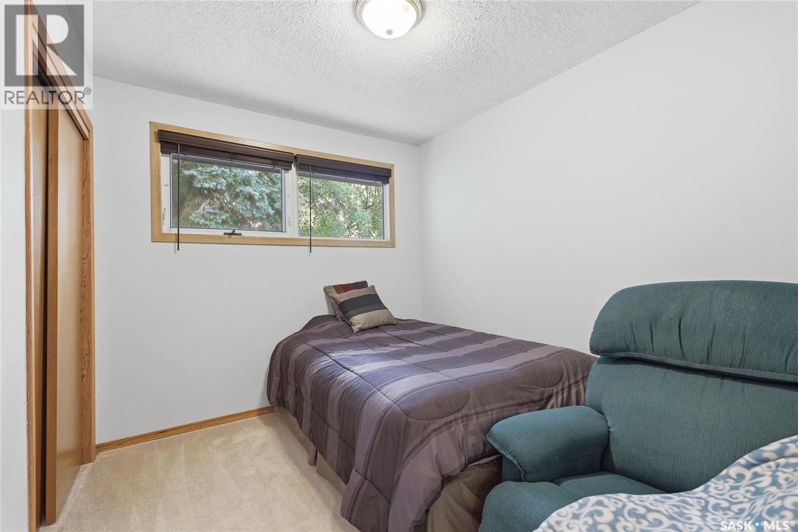 16 Yarnton Crescent, Regina, Saskatchewan  S4R 4A2 - Photo 17 - SK046589