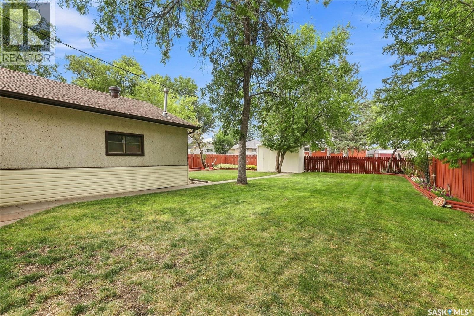 16 Yarnton Crescent, Regina, Saskatchewan  S4R 4A2 - Photo 32 - SK046589