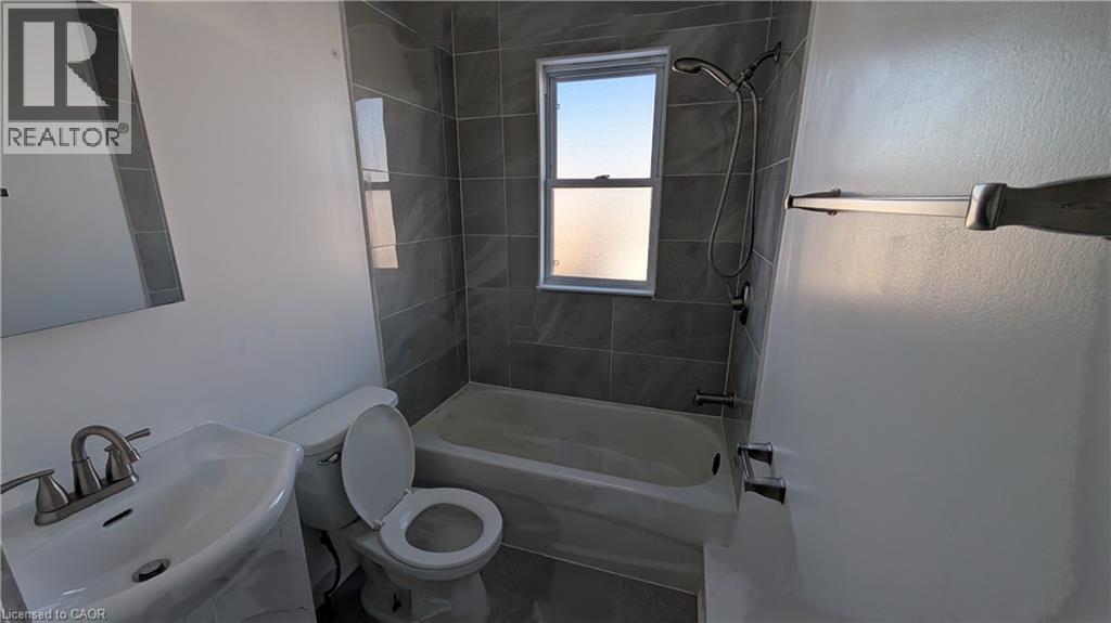 250 Highland Road W Unit# 2 Main Right Side, Stoney Creek, Ontario  L8J 3T7 - Photo 5 - 40842214
