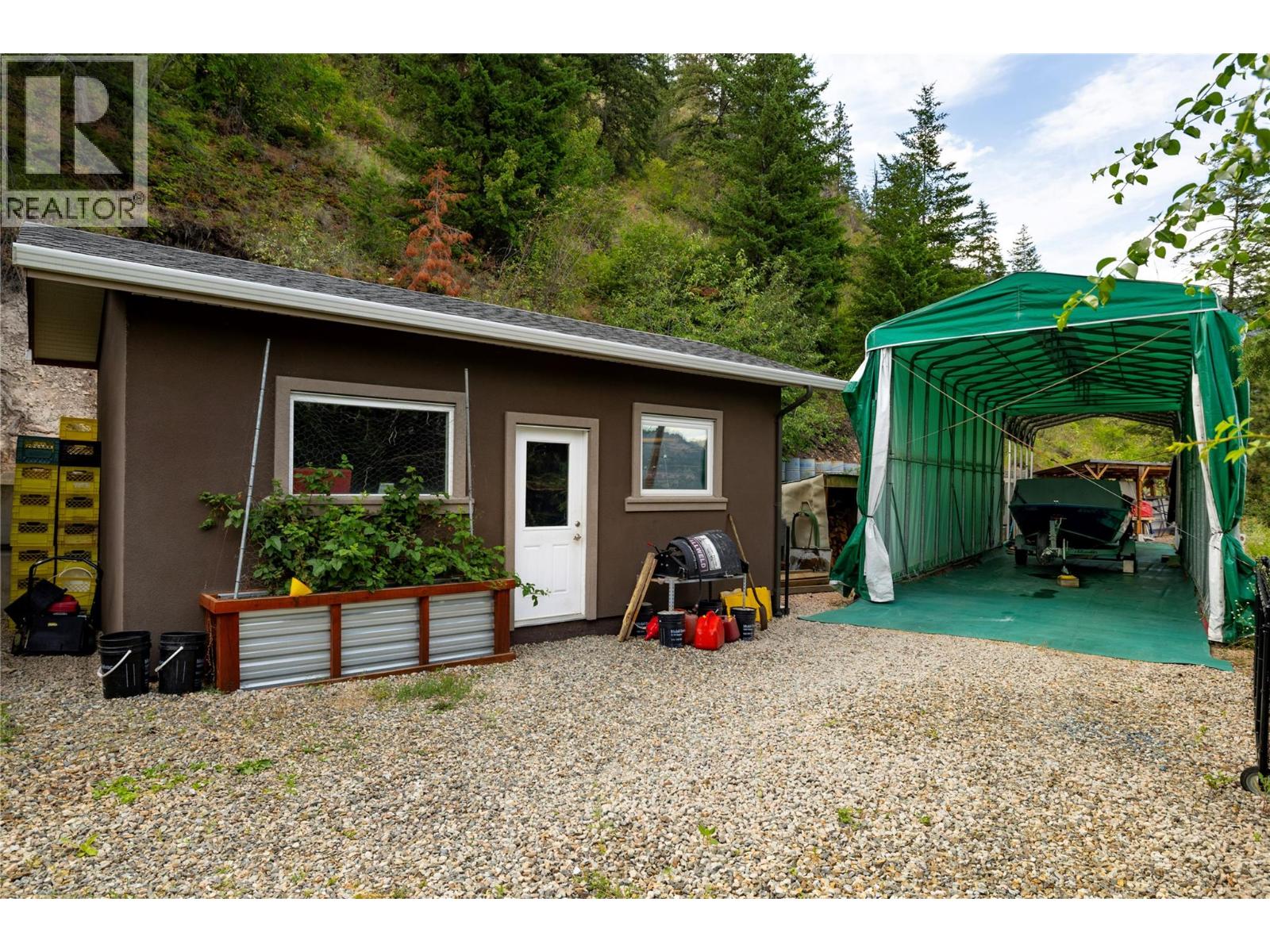 16904 Gatzke Road, Lake Country, British Columbia  V4V 2J1 - Photo 57 - 10394083