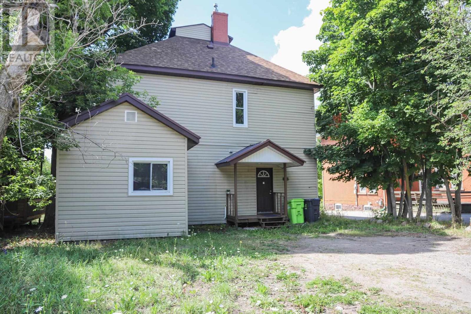 634 Wellington St, Sault Ste. Marie, Ontario  P6A 2M5 - Photo 12 - SM262141