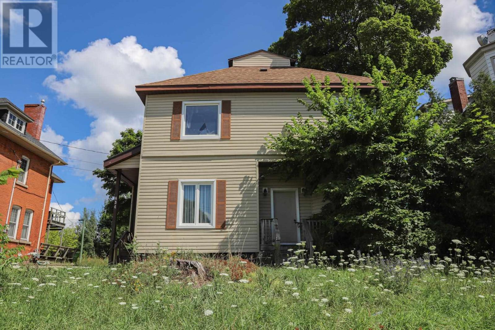 634 Wellington St, Sault Ste. Marie, Ontario  P6A 2M5 - Photo 4 - SM262141