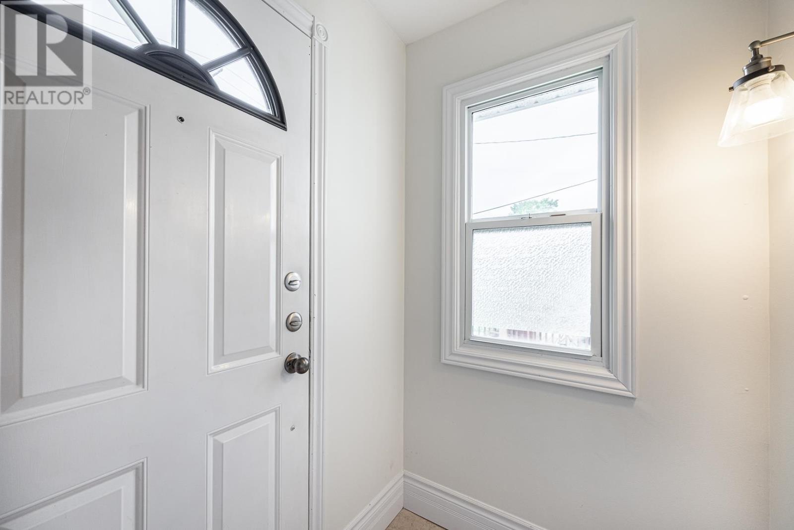 43 Salisbury Ave, Sault Ste. Marie, Ontario  P6B 1L9 - Photo 2 - SM262331