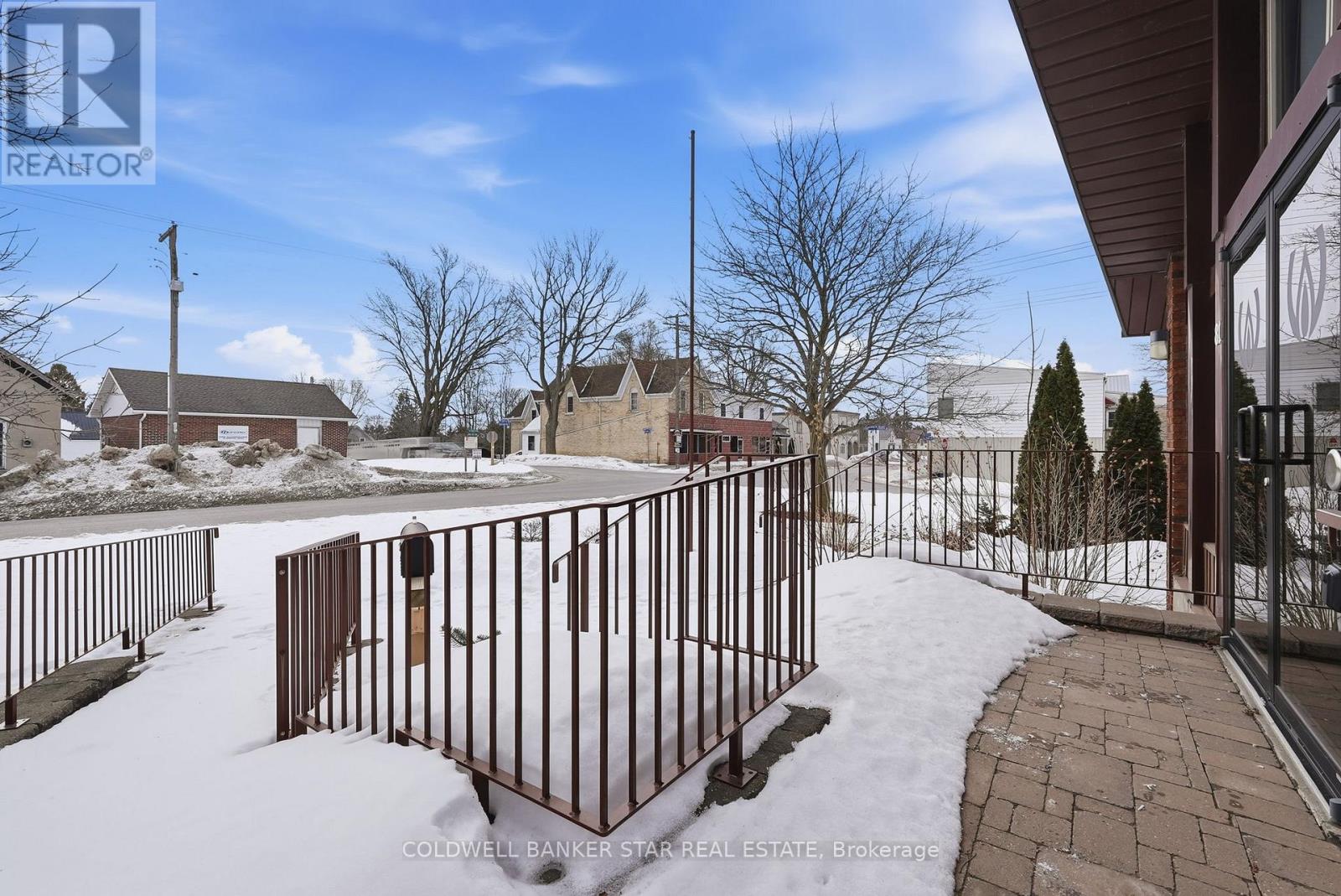 81 Southampton Street, Ashfield-Colborne-Wawanosh, Ontario N0M 1R0 - Photo 5 - X12864218