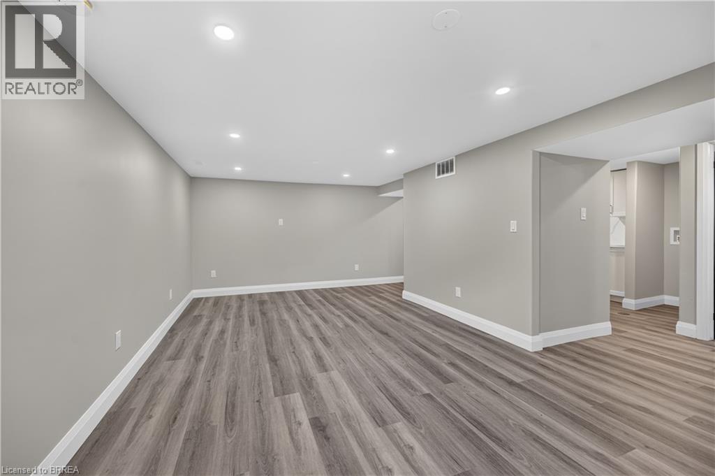 10 Elmwood Avenue, Brantford, Ontario  N3R 2J8 - Photo 30 - 40857012