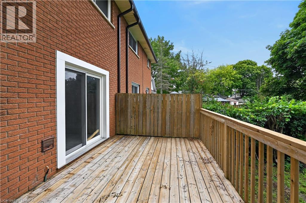 10 Elmwood Avenue, Brantford, Ontario  N3R 2J8 - Photo 41 - 40857012