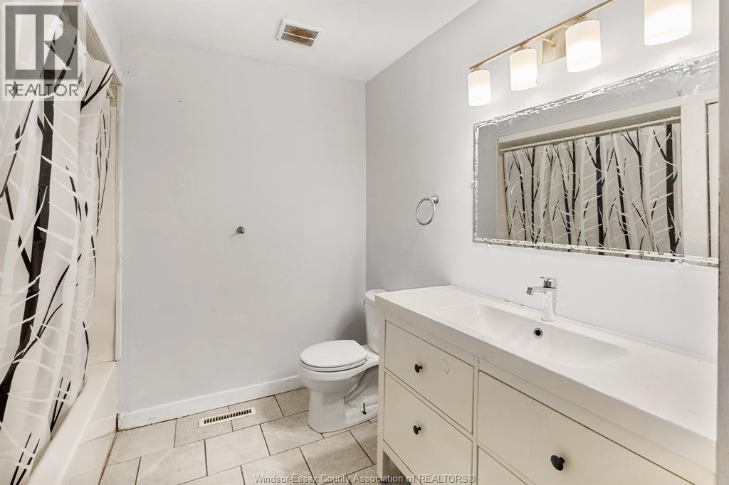 1074 Hickory Road, Windsor, Ontario  N8Y 3S1 - Photo 22 - 26020948