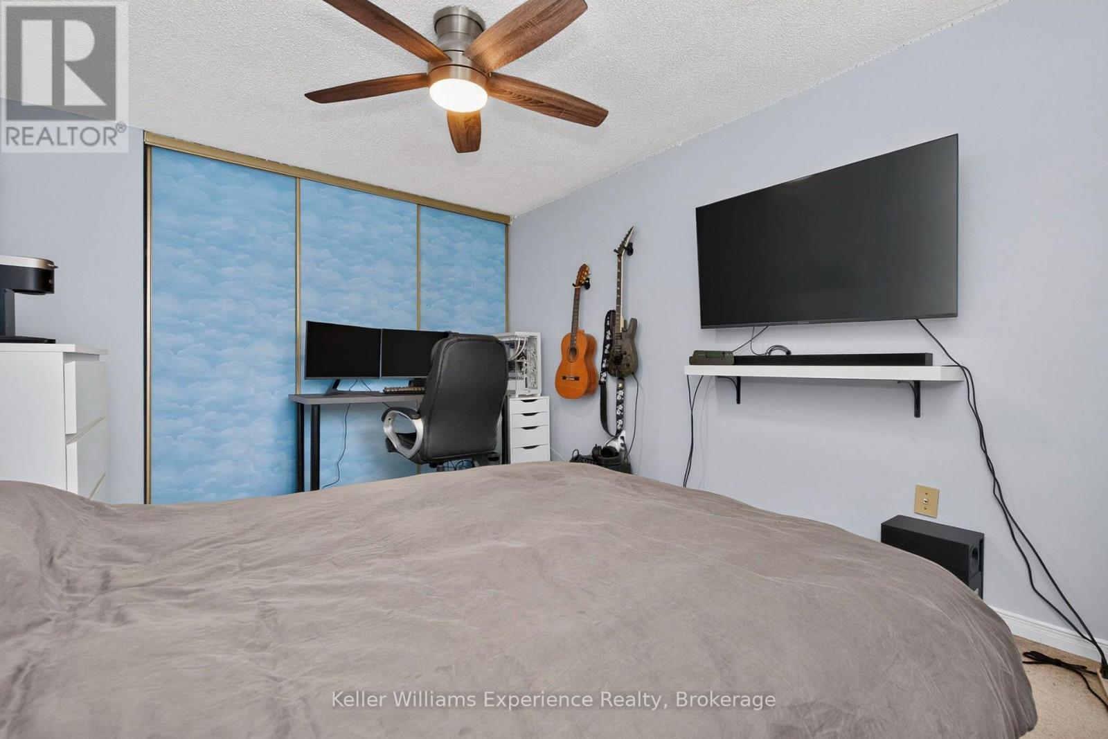 58 Maitland Drive, Springwater, Ontario  L4M 5V7 - Photo 19 - S13717452