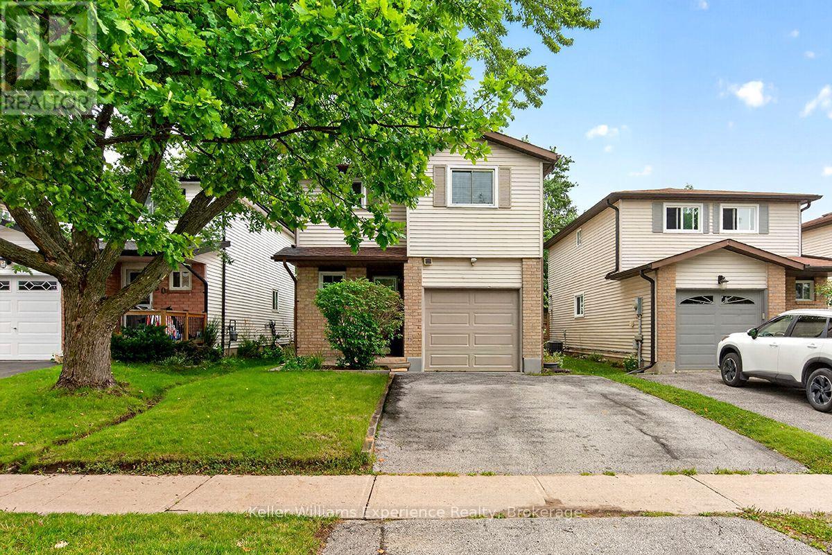 58 Maitland Drive, Springwater, Ontario  L4M 5V7 - Photo 2 - S13717452