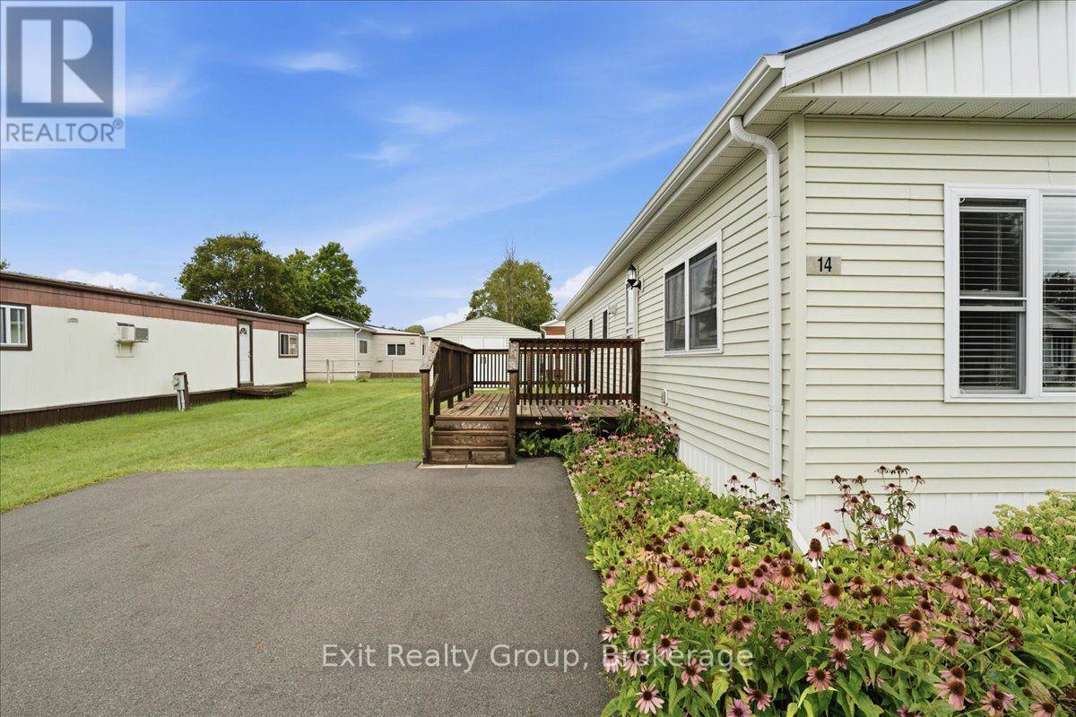 14 Nightingale Lane, Quinte West, Ontario  K8N 4Z3 - Photo 3 - X13717524
