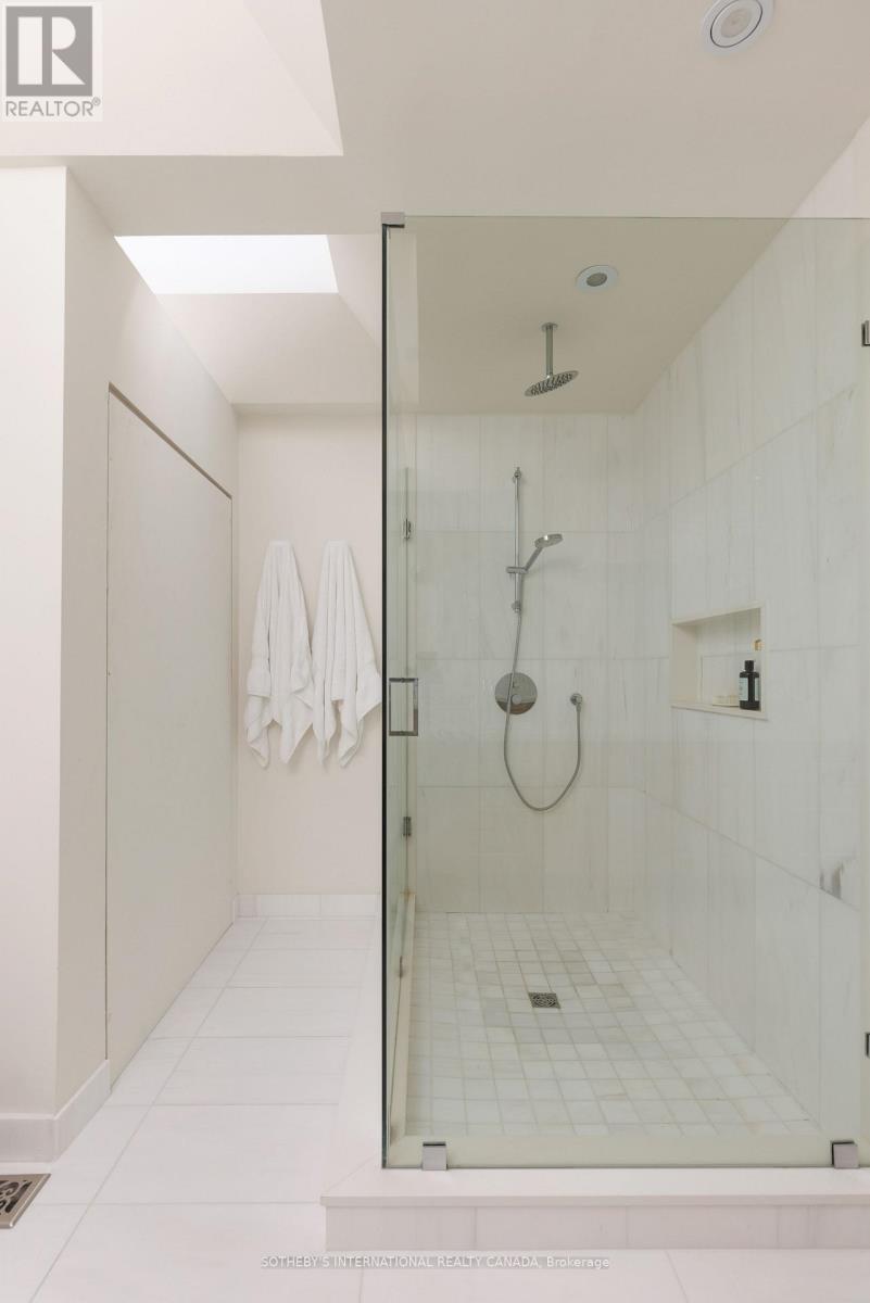 18a Deer Park Crescent, Toronto, Ontario  M4V 2C2 - Photo 22 - C13717400