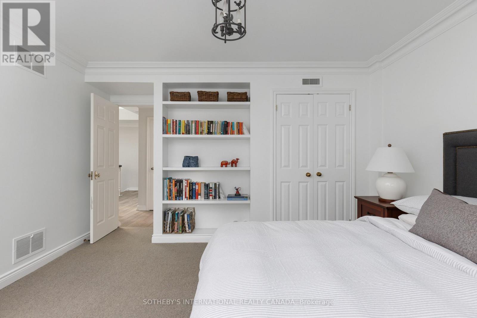 18a Deer Park Crescent, Toronto, Ontario  M4V 2C2 - Photo 29 - C13717400