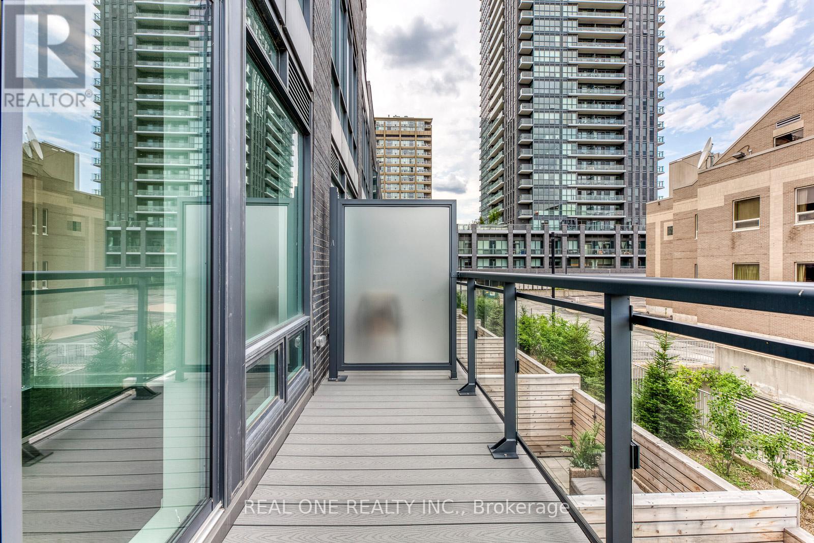 42 Sonic Way, Toronto, Ontario  M3C 0P3 - Photo 27 - C13717502