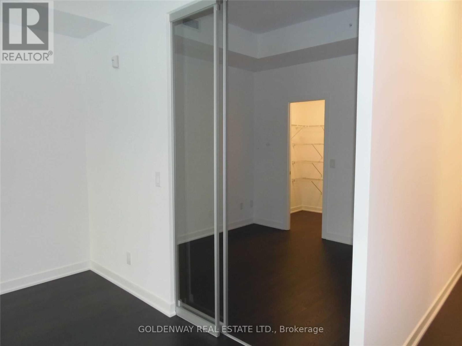 213 - 30 Nelson Street, Toronto, Ontario  M5V 0H5 - Photo 8 - C13717562