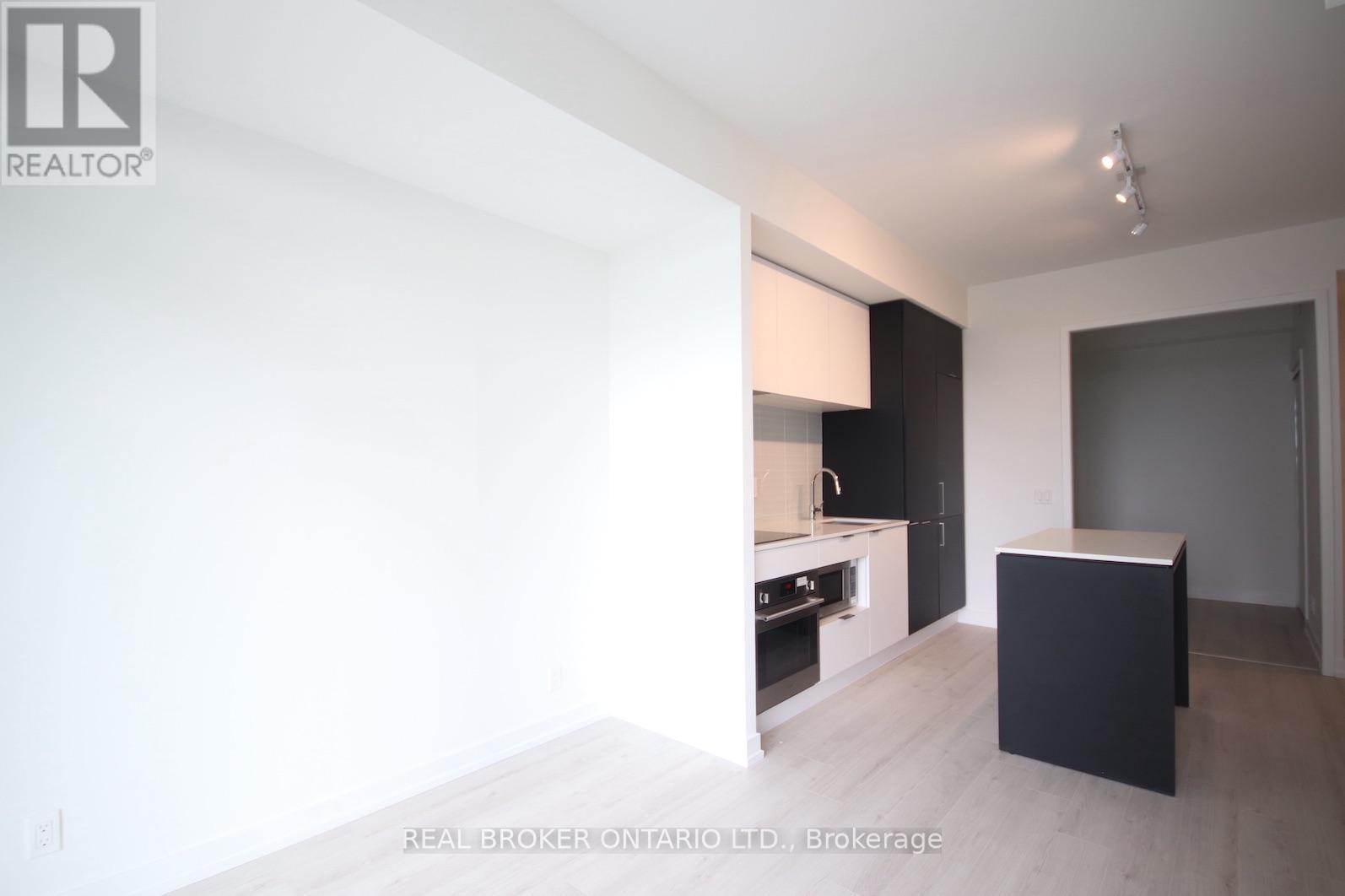 722 - 33 Helendale Avenue, Toronto, Ontario  M4R 0A4 - Photo 2 - C13717568