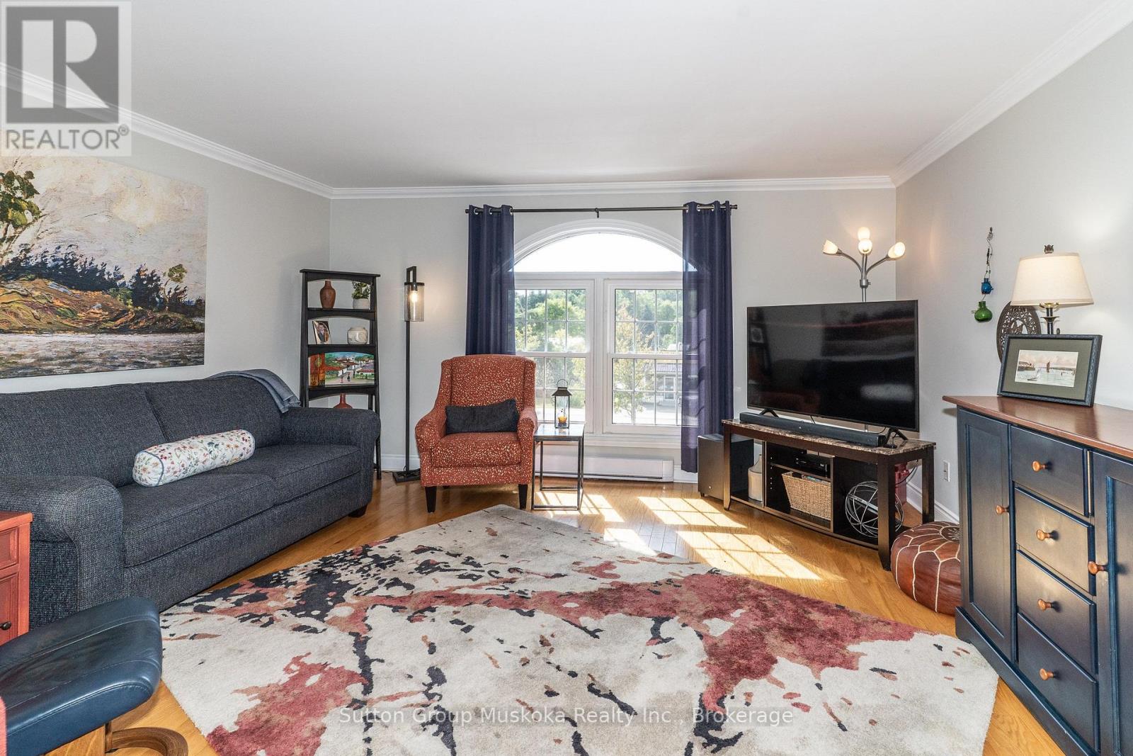 4 - 44 KING WILLIAM STREET, Huntsville, Ontario