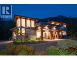 182 FURRY CREEK DRIVE, Furry Creek, British Columbia
