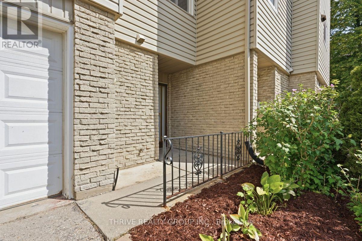 8 - 159 Sandringam Crescent, London South, Ontario  N6C 5A9 - Photo 4 - X13717570