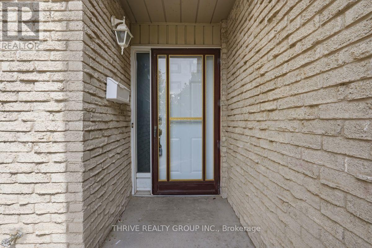 8 - 159 Sandringam Crescent, London South, Ontario  N6C 5A9 - Photo 5 - X13717570