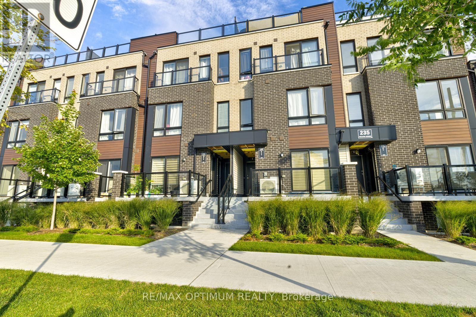 4 - 235 Mclevin Avenue — photo 2