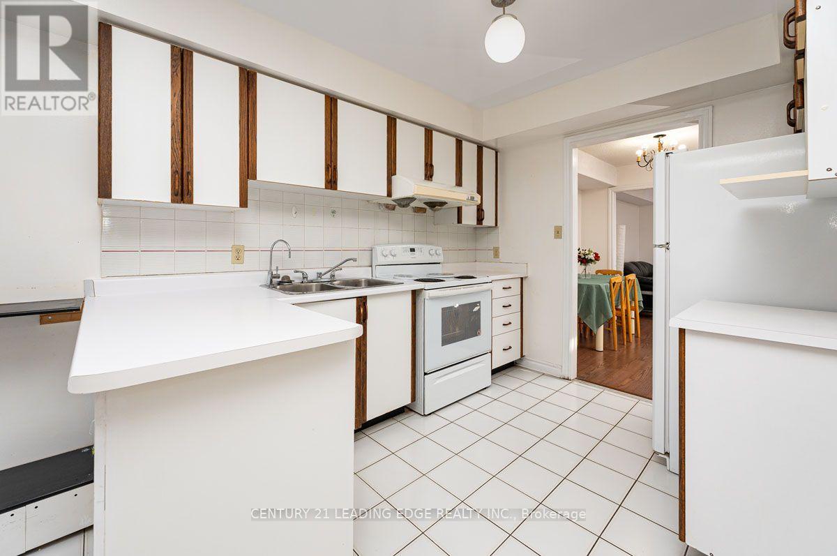1 - 3 Reidmount Avenue, Toronto, Ontario  M1S 1B3 - Photo 12 - E13717356