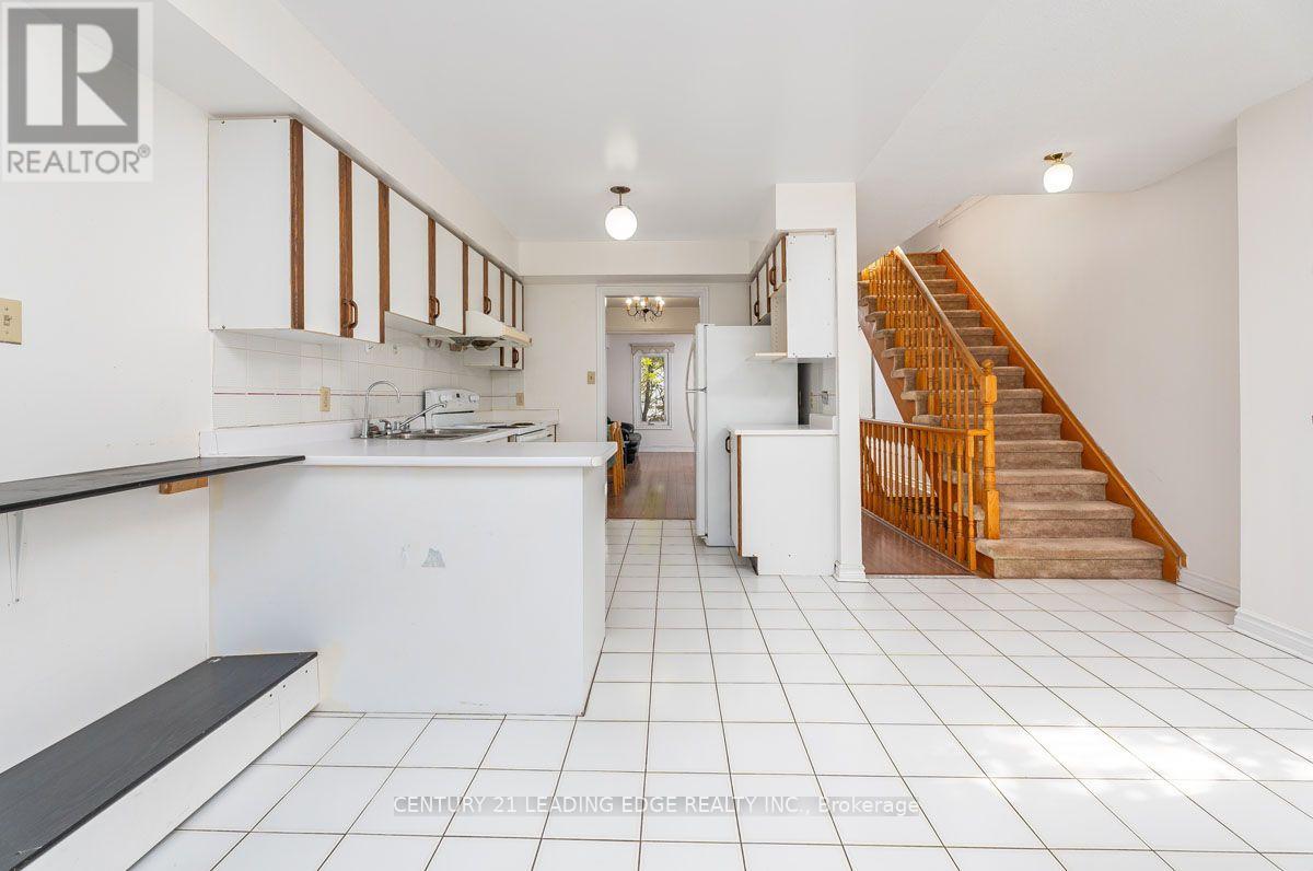 1 - 3 Reidmount Avenue, Toronto, Ontario  M1S 1B3 - Photo 8 - E13717356