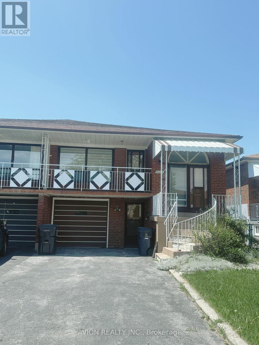 Part Of First Floor - 248 Fairglen Avenue, Toronto, Ontario  M1W 1B1 - Photo 2 - E13717368