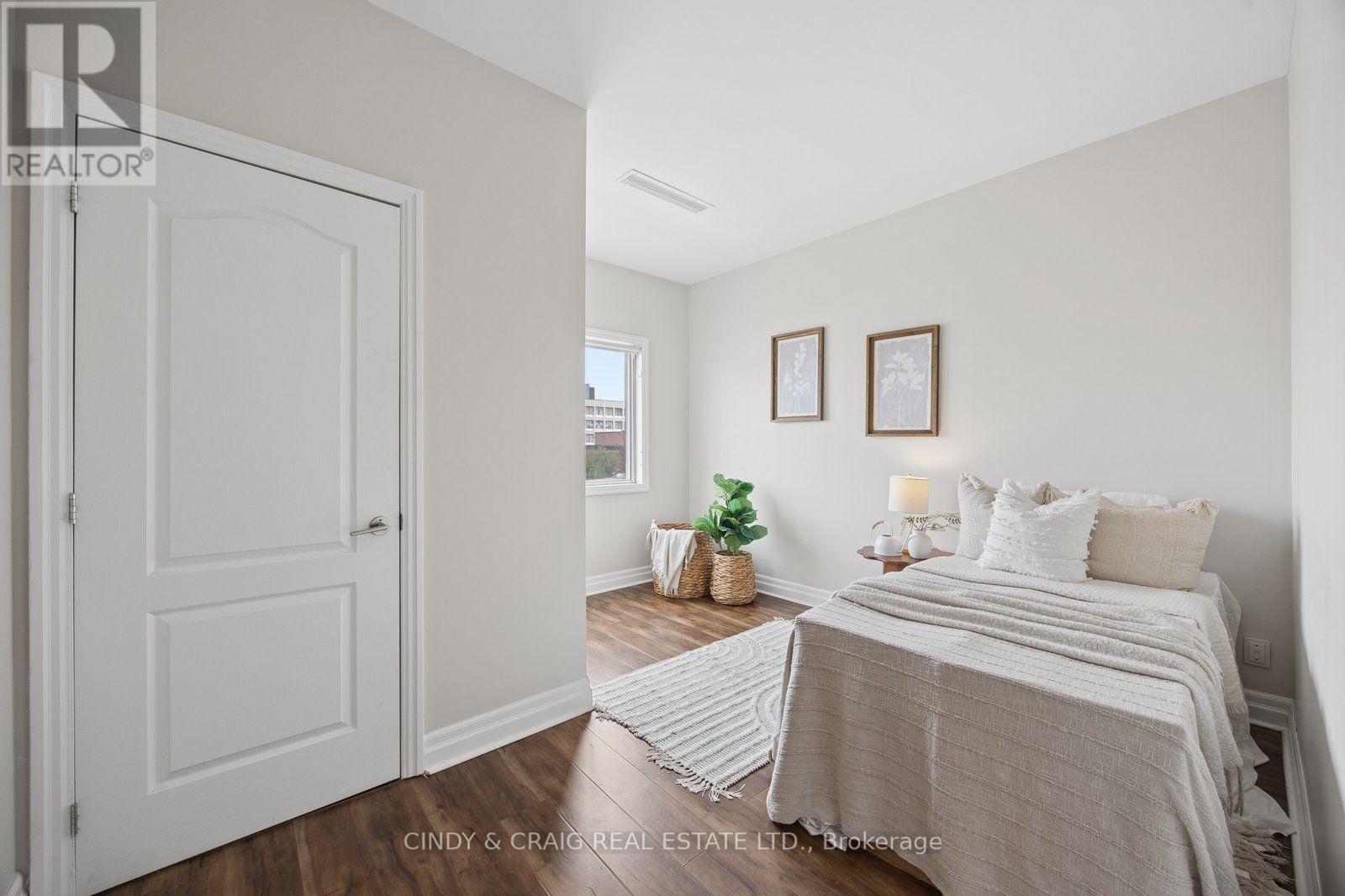 305 - 44 Bond Street W, Oshawa, Ontario  L1G 6R2 - Photo 11 - E13717384