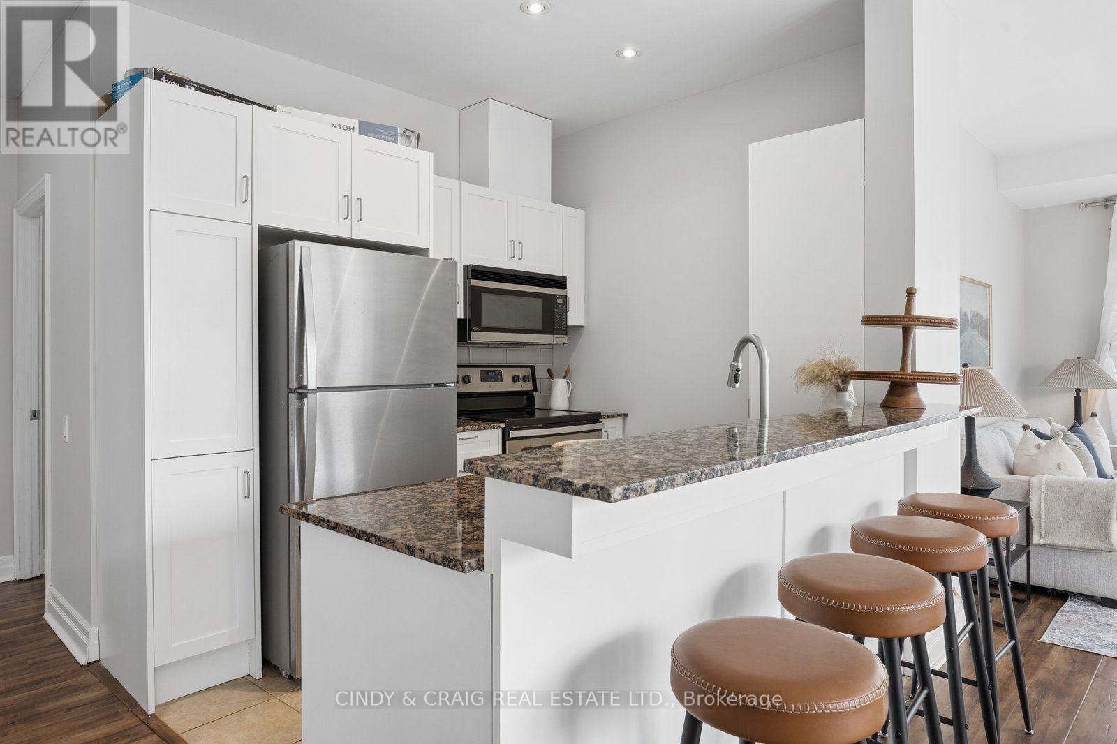 305 - 44 Bond Street W, Oshawa, Ontario  L1G 6R2 - Photo 7 - E13717384
