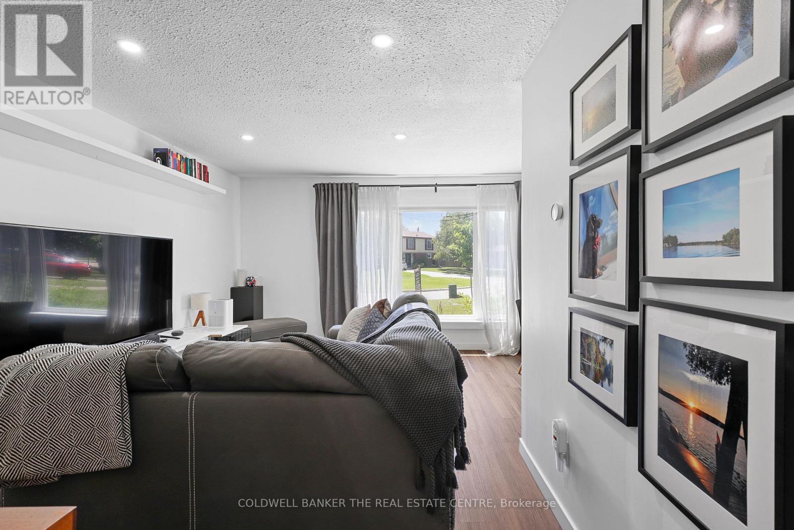 404 Burnley Court, Oshawa, Ontario  L1G 7G6 - Photo 9 - E13717422