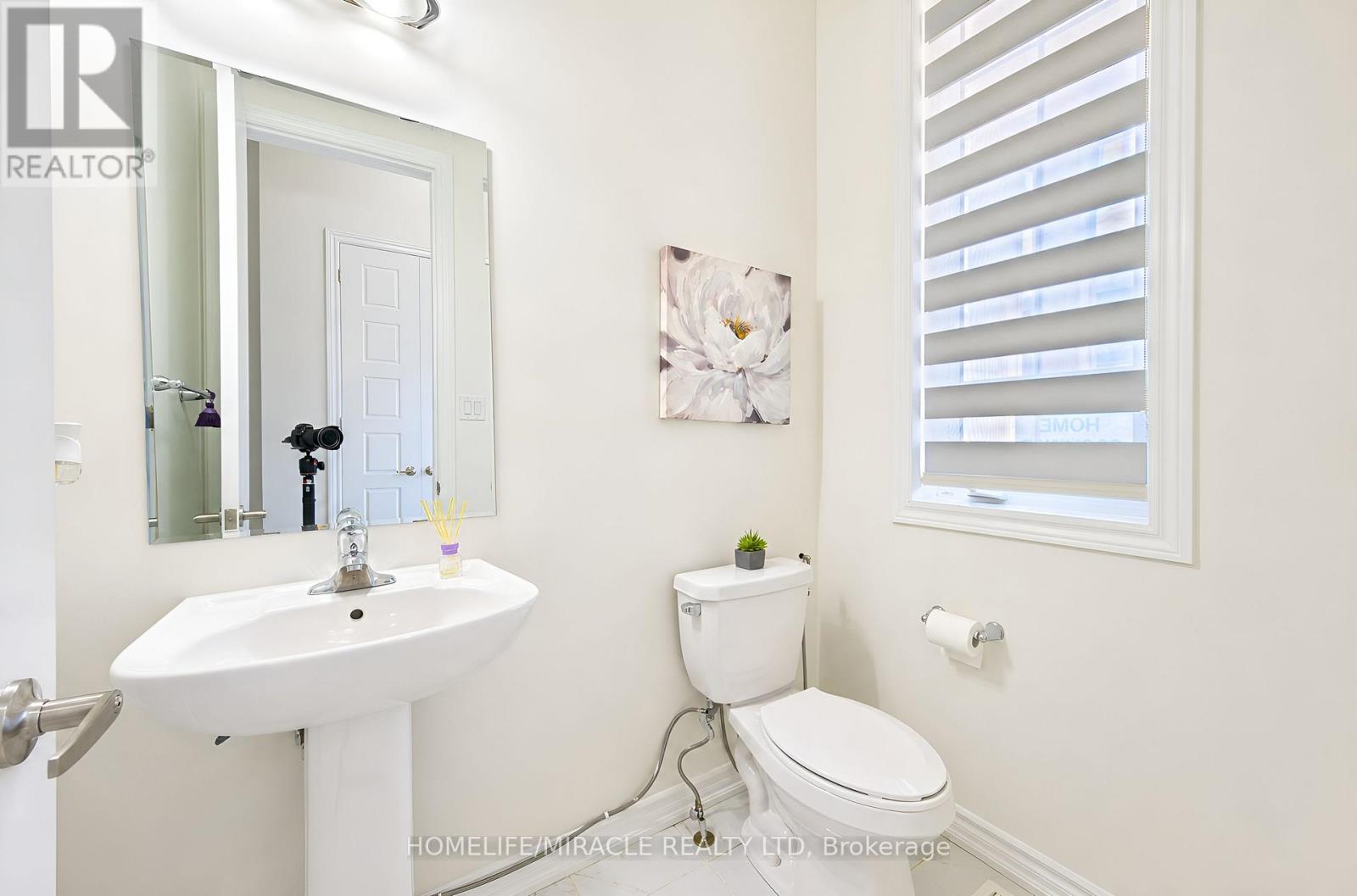 5 Sedgemoor Street, Whitby, Ontario  L1P 0M3 - Photo 26 - E13717520